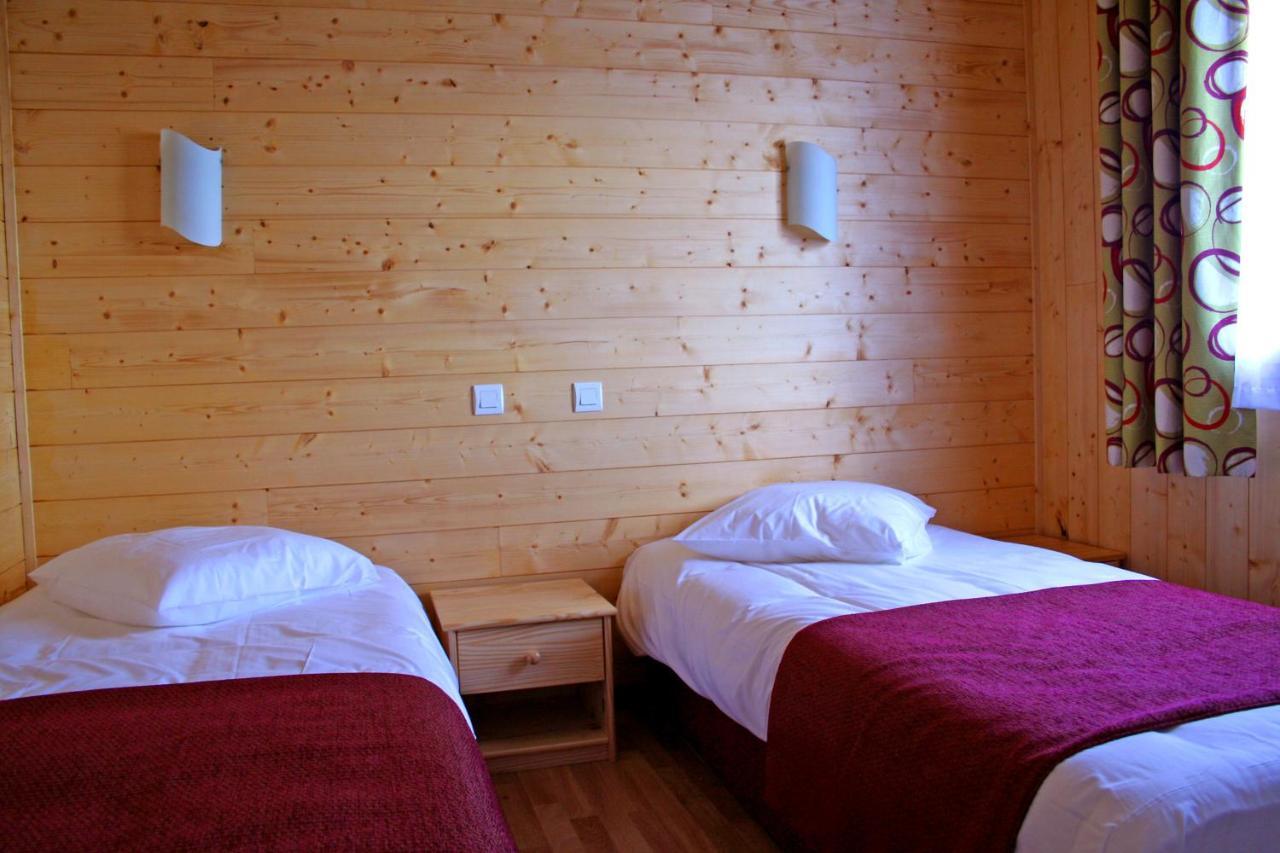 Chalets De Tremontagne 3 Etoiles Nanchez Buitenkant foto